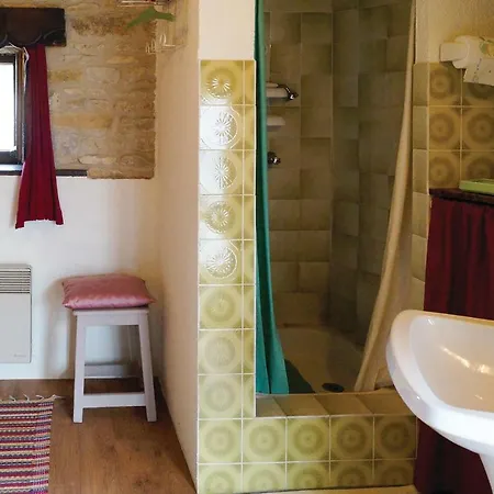 Three-bedroom Holiday In Sur Blaise בית נופש *