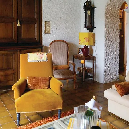 Three-bedroom Holiday In Sur Blaise * Courcelles-sur-Blaise
