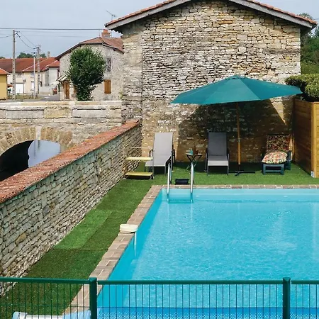 בית נופש Three-bedroom Holiday In Sur Blaise Courcelles-sur-Blaise